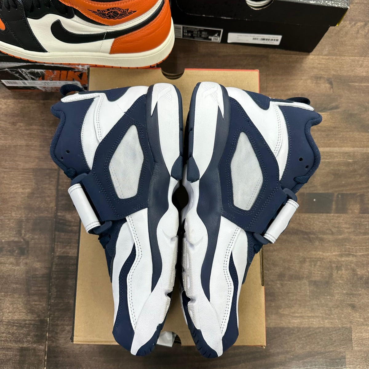 Nike Air Diamond Turf Cowboys - Image 3
