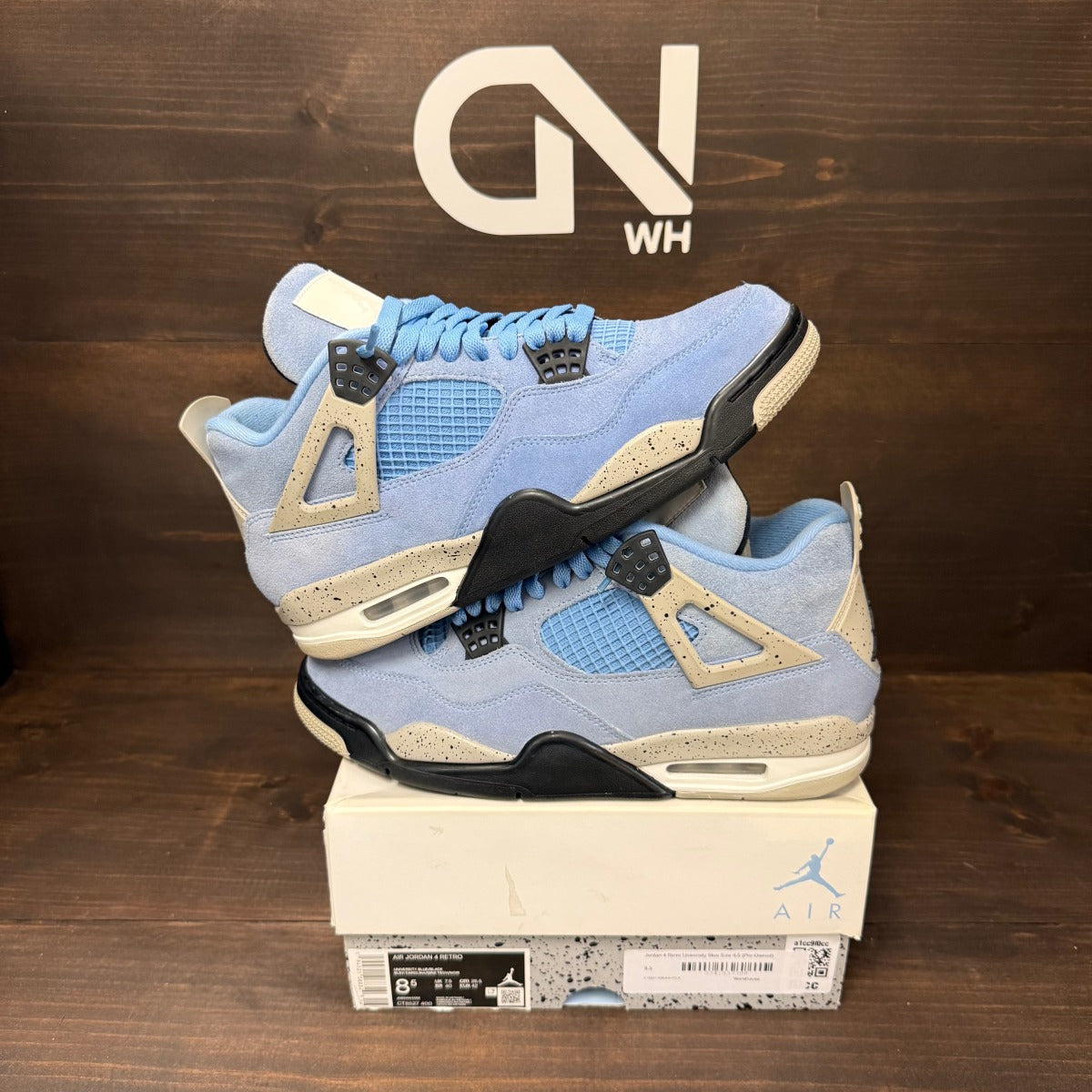 Jordan 4 Retro University Blue - Image 1