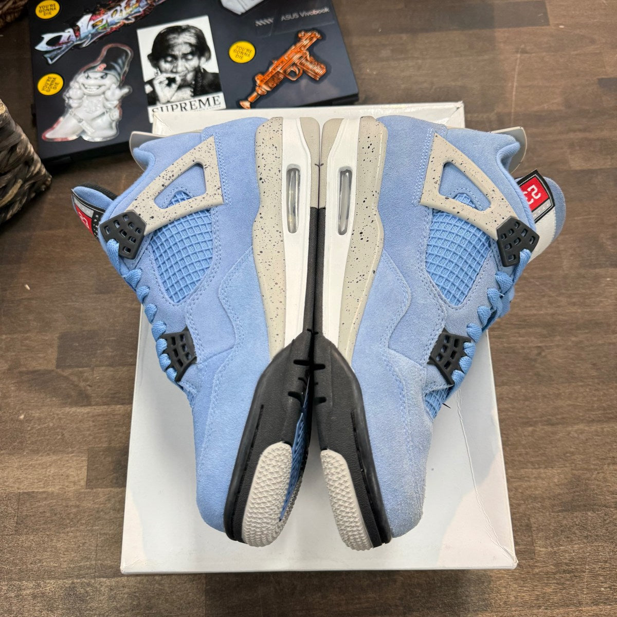 Jordan 4 Retro University Blue Size 8 (Pre-Owned) - Image 2