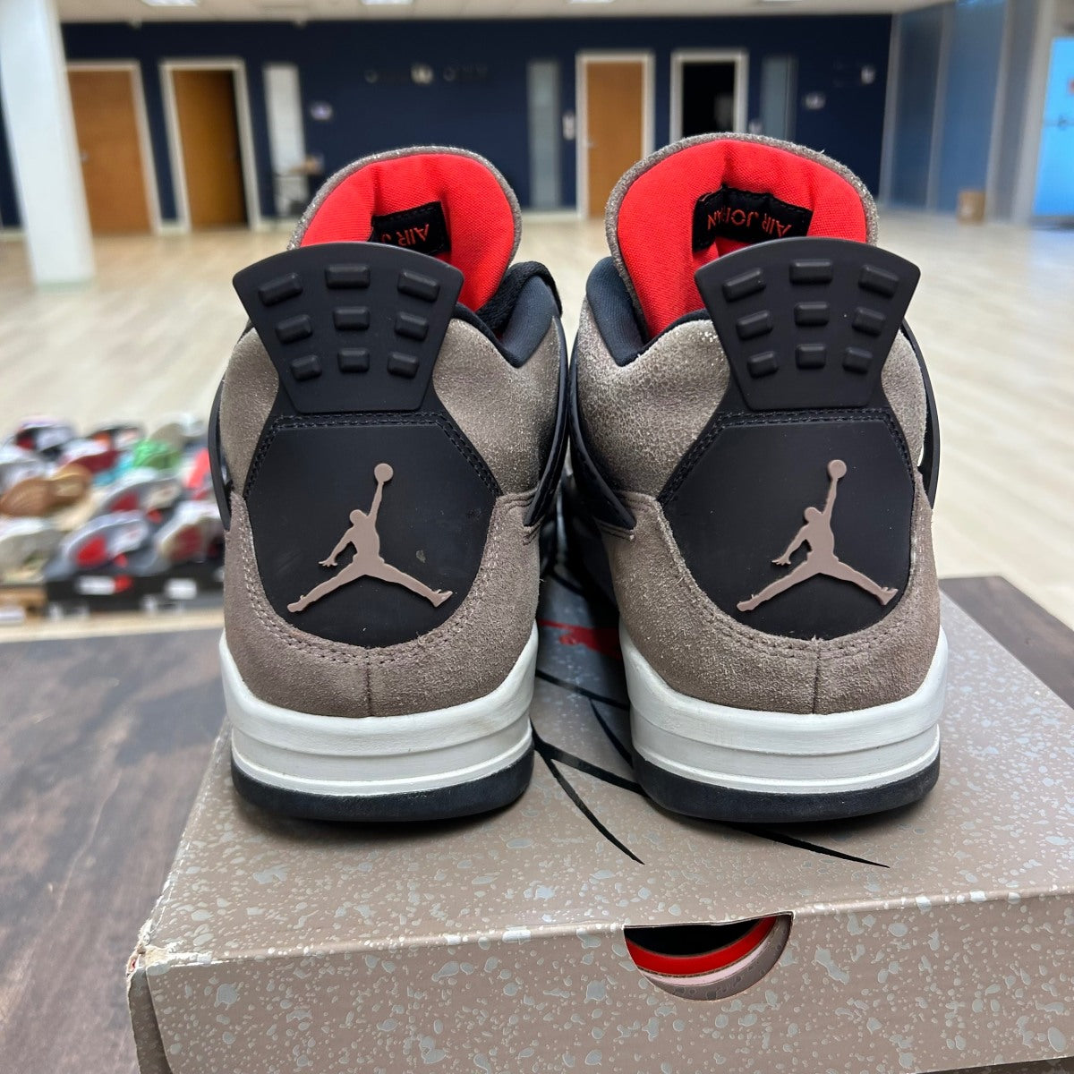 Jordan 4 Retro Taupe Haze - Image 4