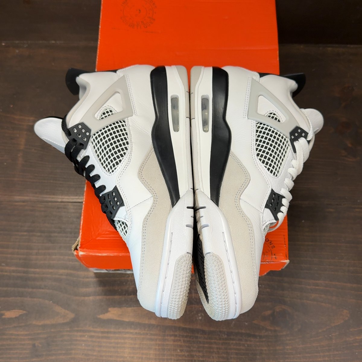 Jordan 4 Retro Military Black Size 9.5 (Pre-Owned) - aux