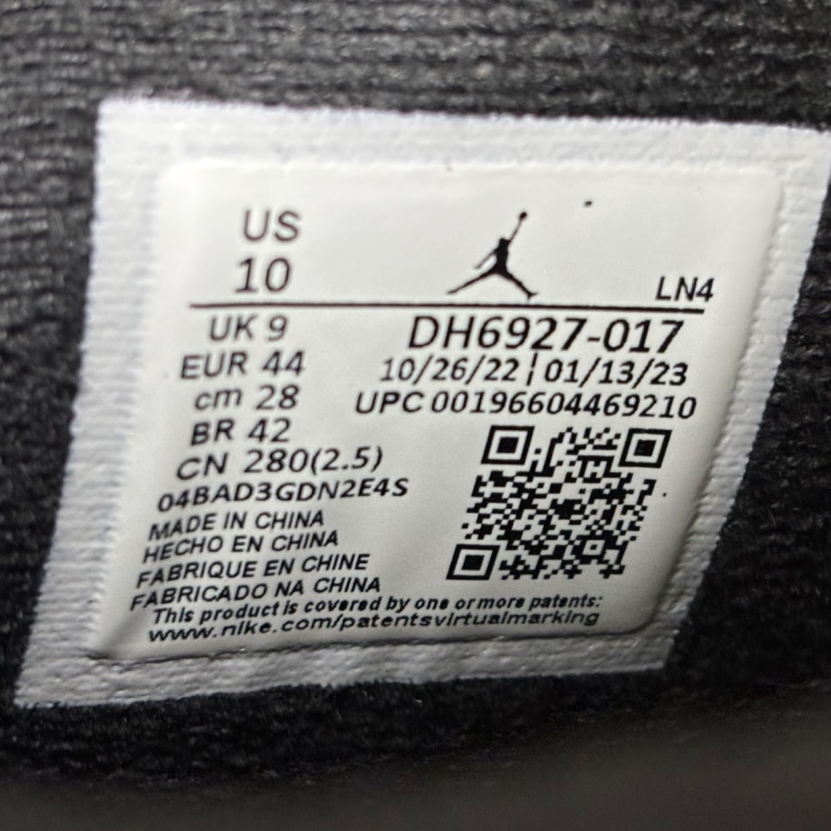 Jordan 4 Retro Thunder (2023) - Image 8
