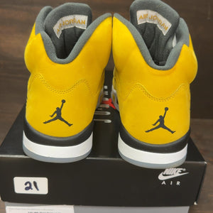 Jordan 5 Retro Tokyo T23 (2025) Size 11 (Pre-Owned) - Image 5