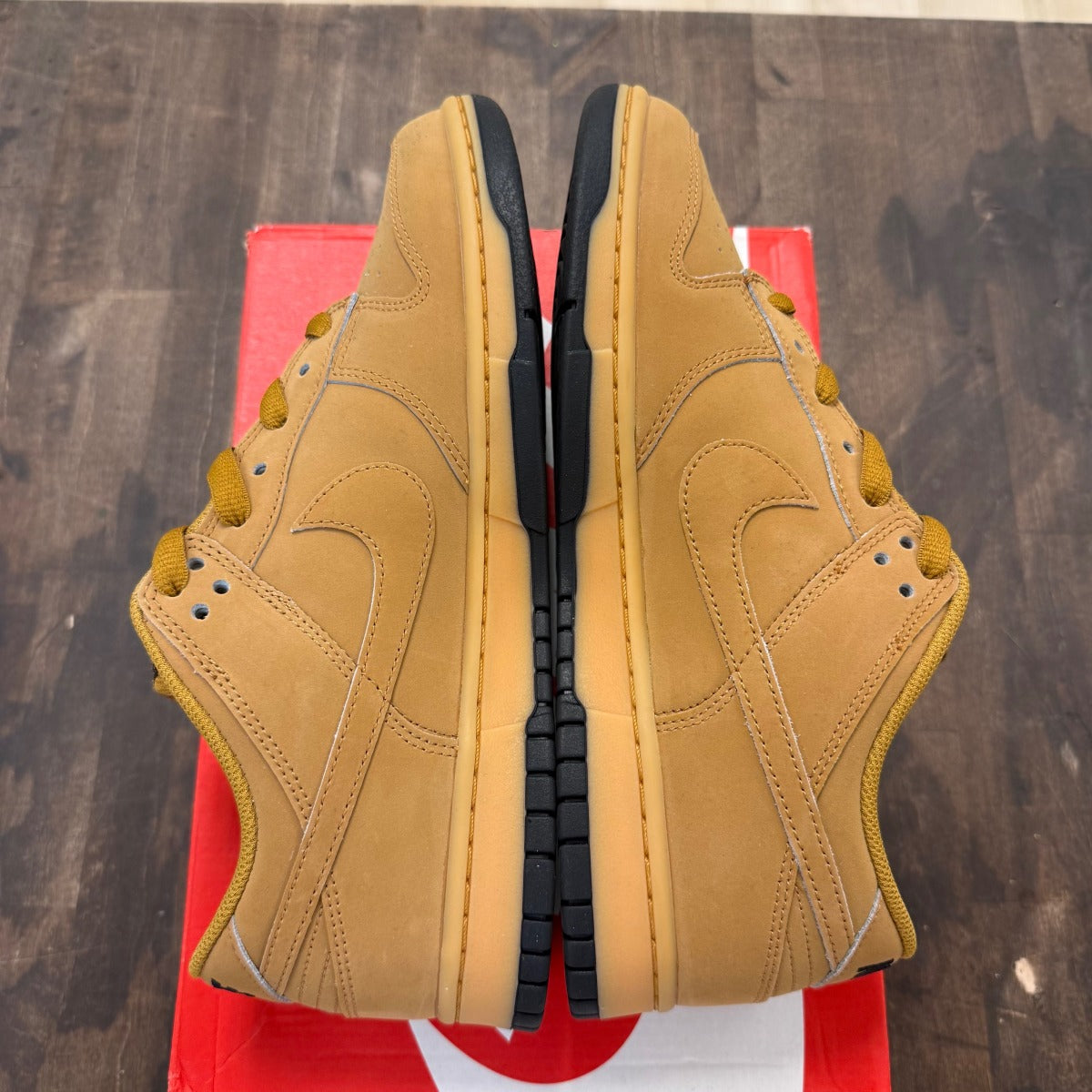 Nike Dunk Low Retro SE Wheat Gum - Image 4