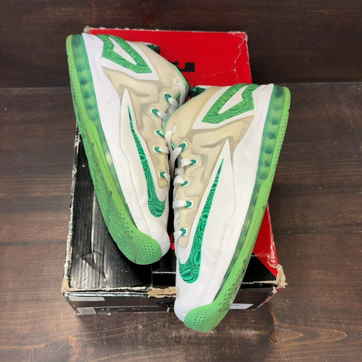 Nike LeBron 11 Low Easter - Image 2