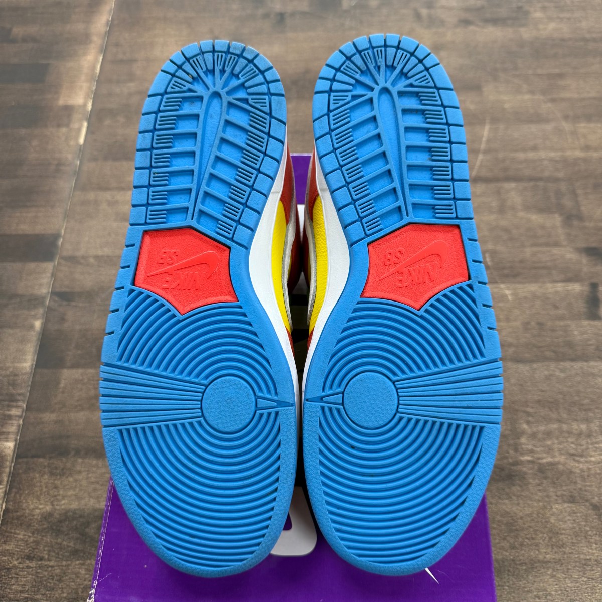 Nike SB Dunk Low Pro Bart Simpson - Image 5