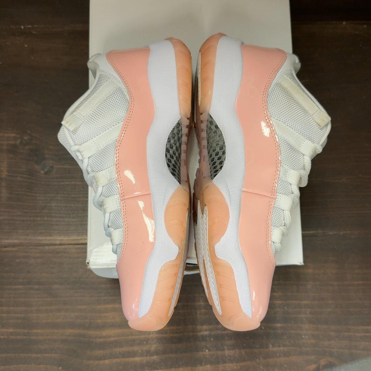 Jordan 11 Retro Low Legend Pink (Women's) Size 6.5W (Pre-Owned) - aux