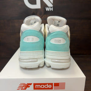 New Balance 990v2 Kith Cyclades (with Socks) - Image 4
