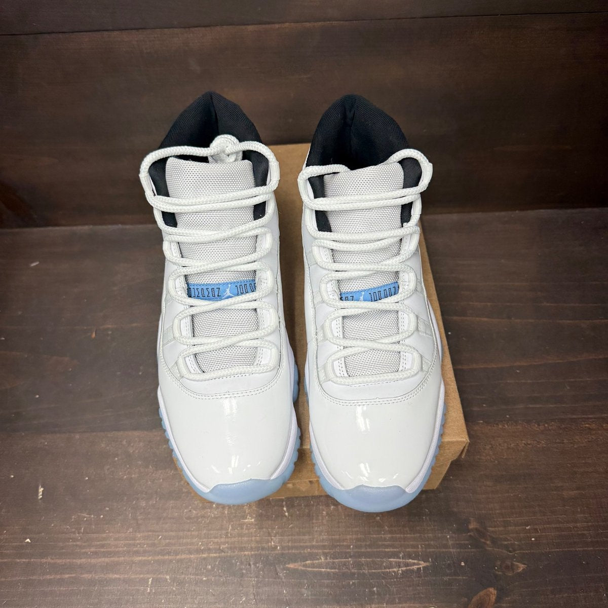 Jordan 11 Retro Legend Blue (2024) Size 10 (Pre-Owned) - back