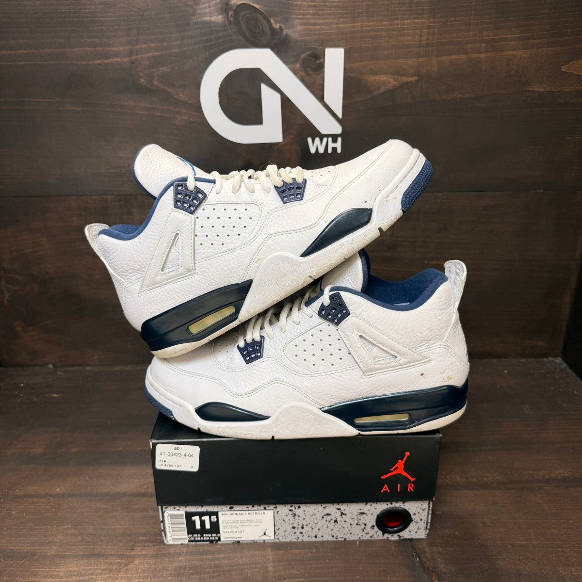 Jordan 4 Retro Columbia (2015) - Image 1