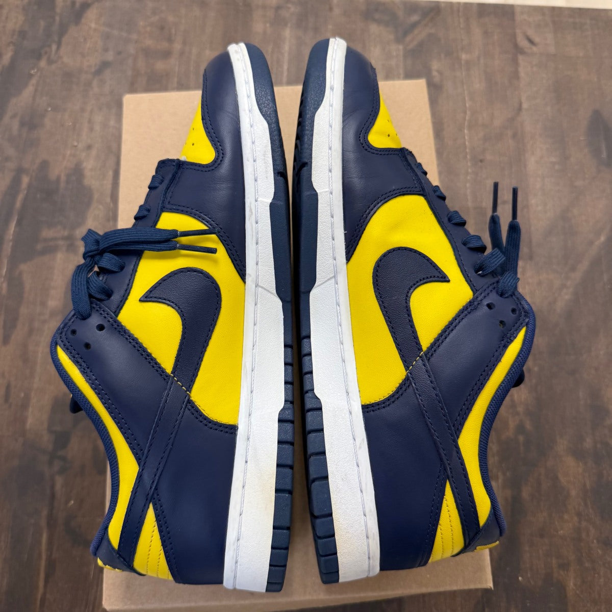 Nike Dunk Low Michigan (2021) Size 11 (Pre-Owned) - Image 4