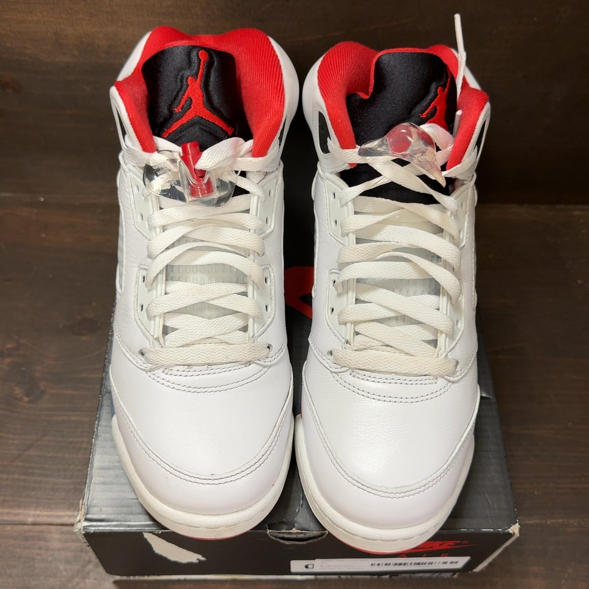 Jordan 5 Retro Fire Red Black Tongue (2025) (GS) Size 7Y (Pre-Owned) - tag