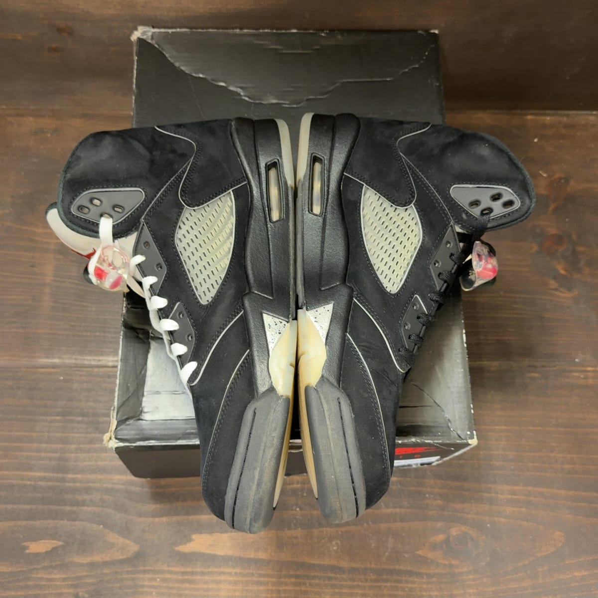 Jordan 5 Retro OG Black Metallic Reimagined Size 11.5 (Pre-Owned) - aux