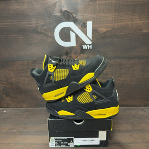 Jordan 4 Retro Thunder (2023) (GS) - Image 1
