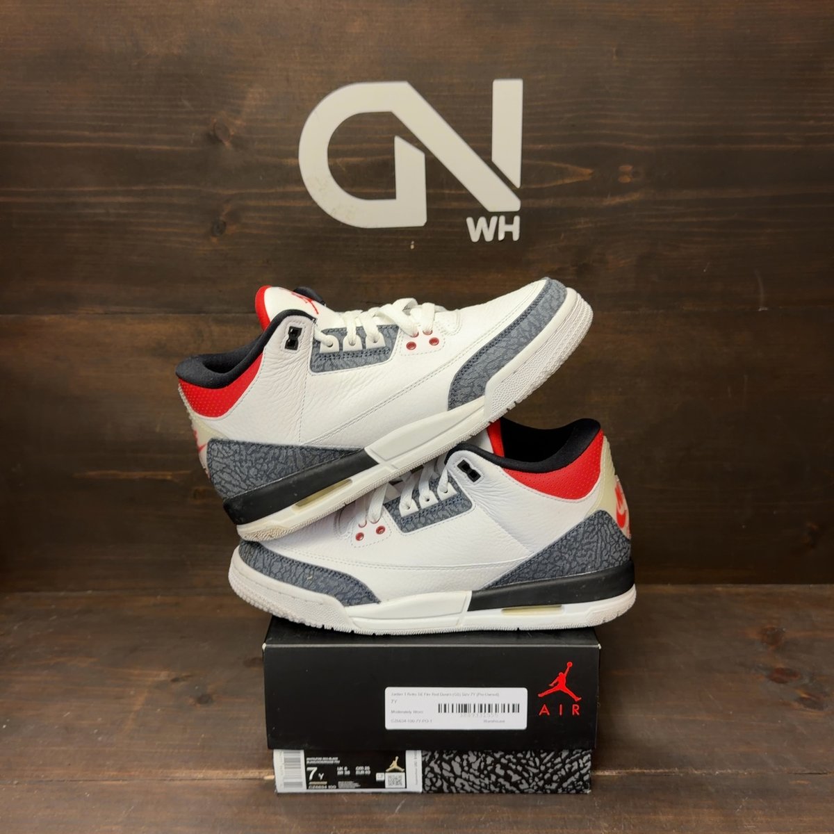 Jordan 3 Retro SE Fire Red Denim (GS) Size 7Y (Pre-Owned) - front