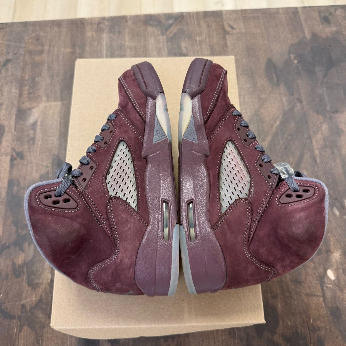 Jordan 5 Retro Burgundy (2023) (GS) Size 5.5Y (Pre-Owned) - Image 4