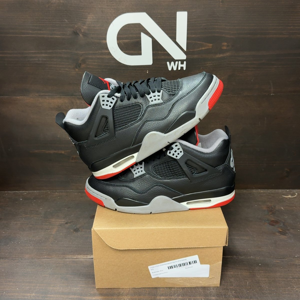 Jordan 4 Retro Bred Reimagined Size 8.5 (Pre-Owned) - front