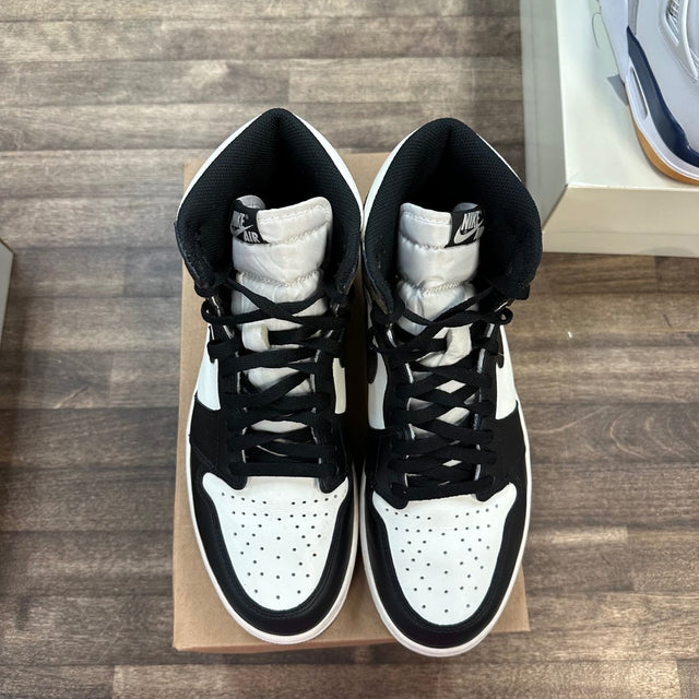 Jordan 1 Retro High Dark Mocha Size 11 (Pre-Owned) - Image 2