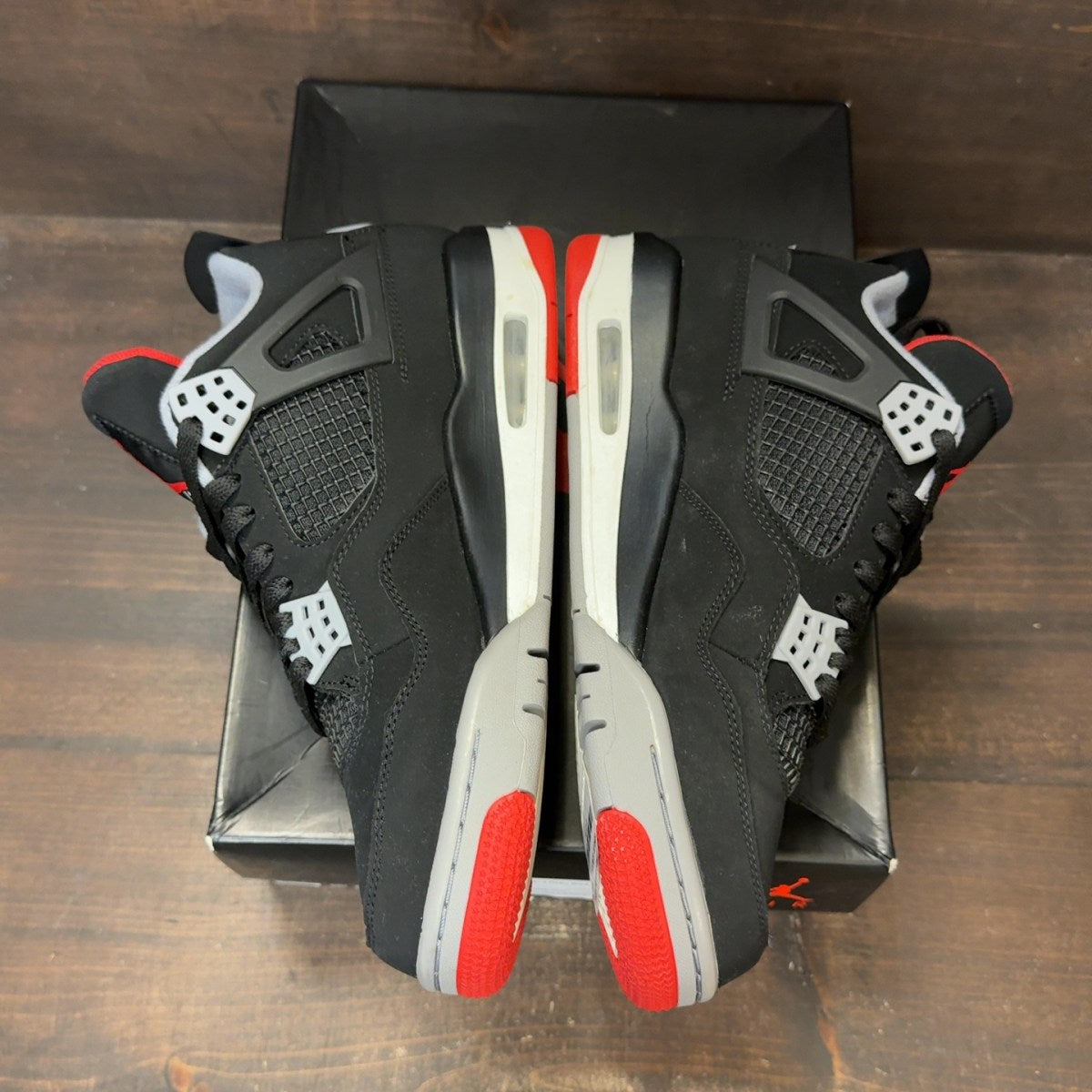 Jordan 4 Retro Bred (2019) - Image 4