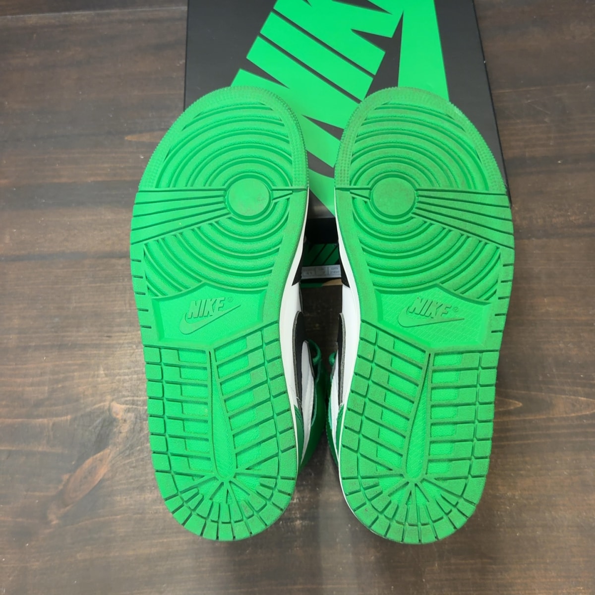 Jordan 1 Retro High OG Lucky Green - Image 8
