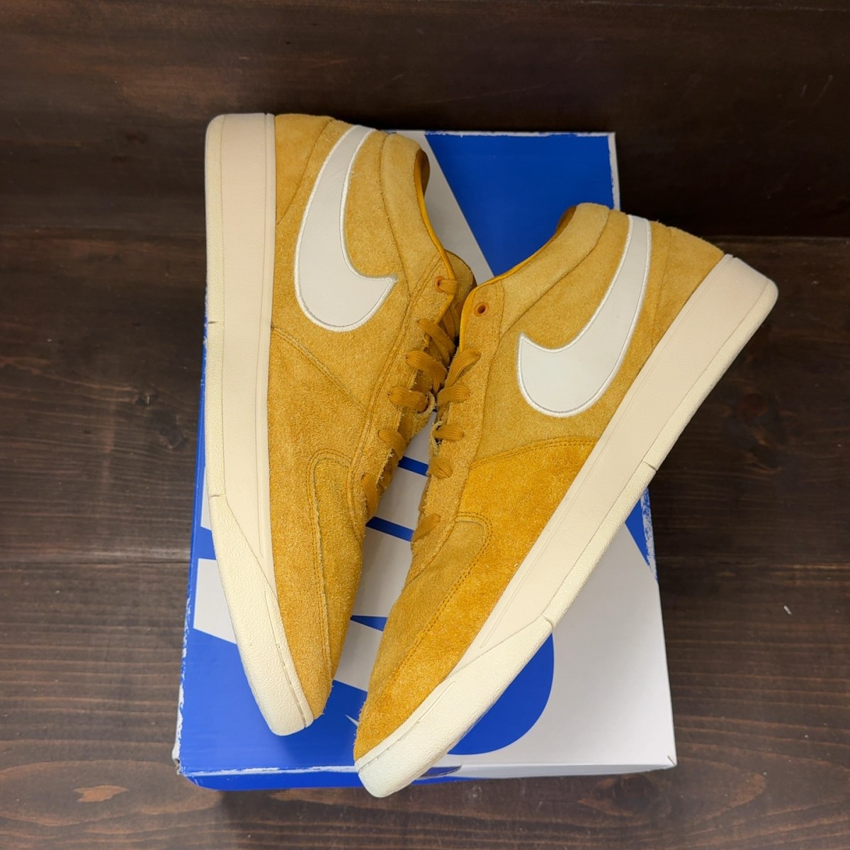 Nike Book 1 Chevrolet Gold Leaf - Image 2