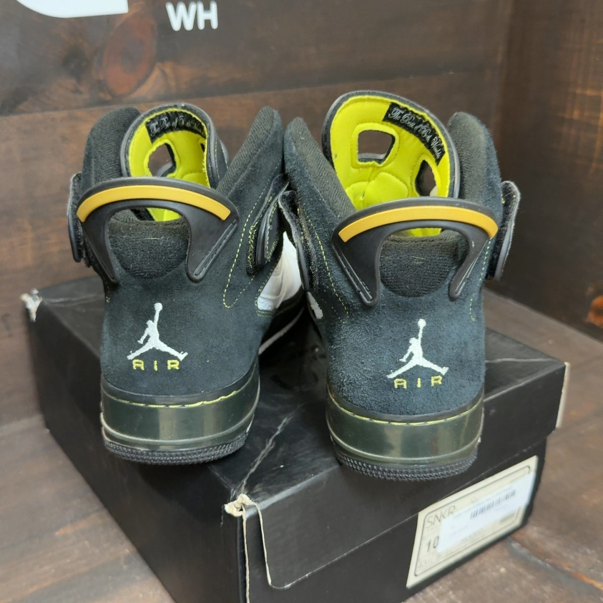 Jordan Fusion 6 Electro Size 11 (Pre-Owned) - Image 4