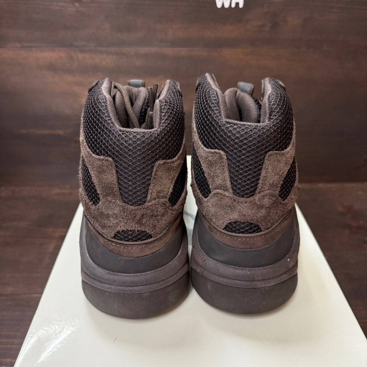 adidas Yeezy Desert Boot Oil Size 9 (Pre-Owned) - Image 4