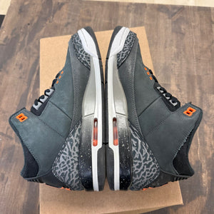 Jordan 3 Retro Fear Pack (2023) (GS) Size 6.5Y (Pre-Owned) - Image 4