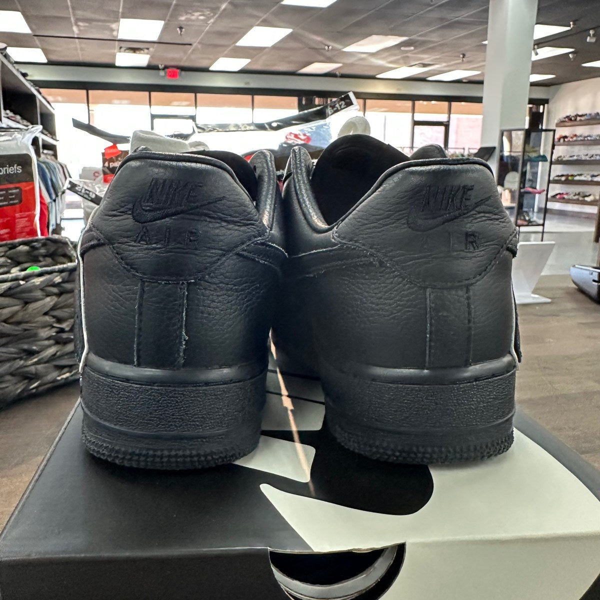 Nike Air Force 1 Low Cactus Plant Flea Market Black (2024) - Image 4