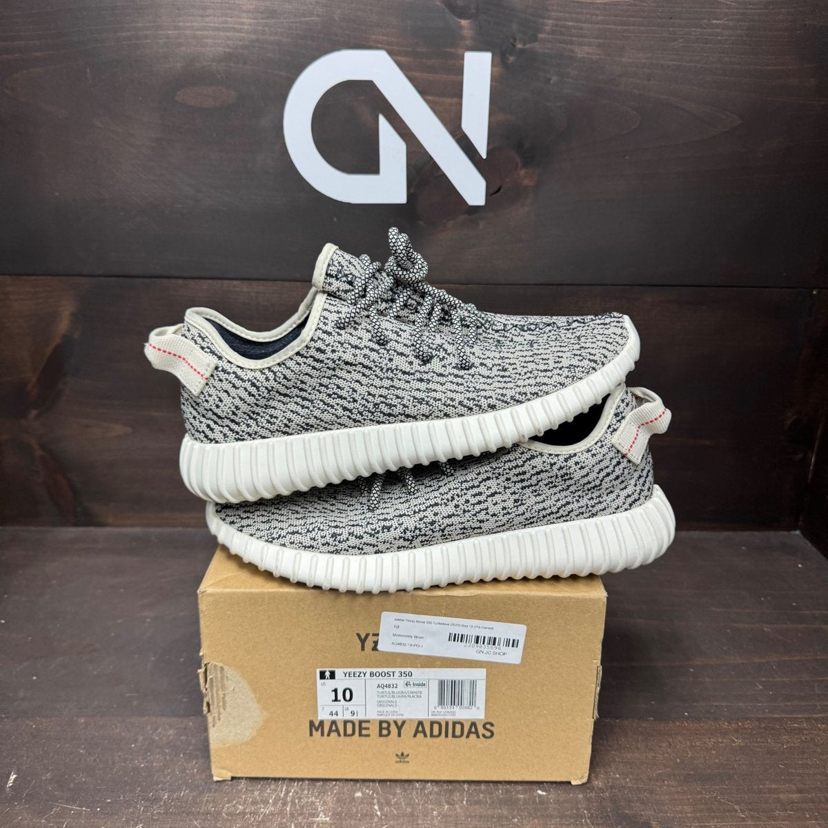 adidas Yeezy Boost 350 Turtledove (2022) Size 10 (Pre-Owned) - front
