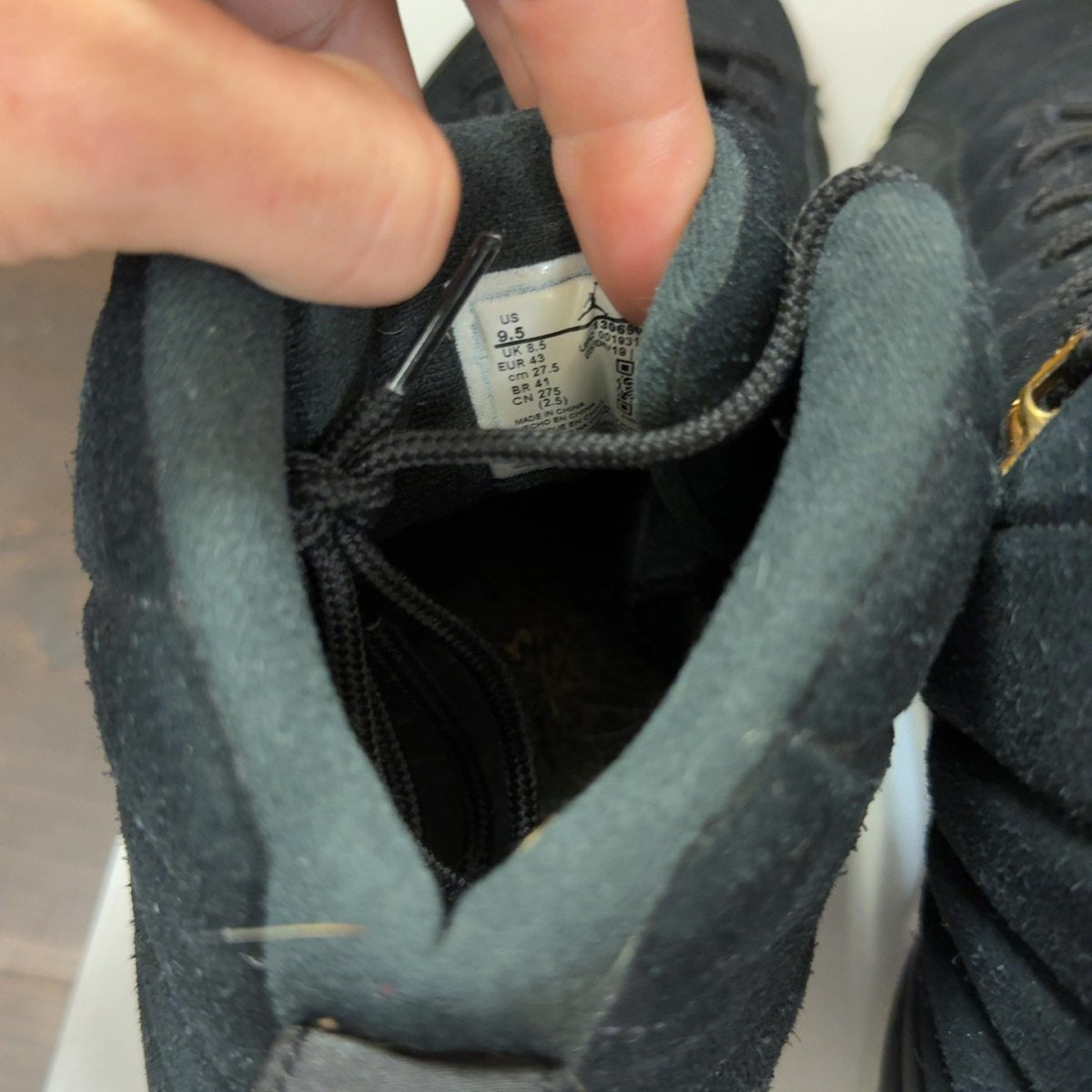 Jordan 12 Retro Reverse Taxi Size 9.5 (Pre-Owned) - aux