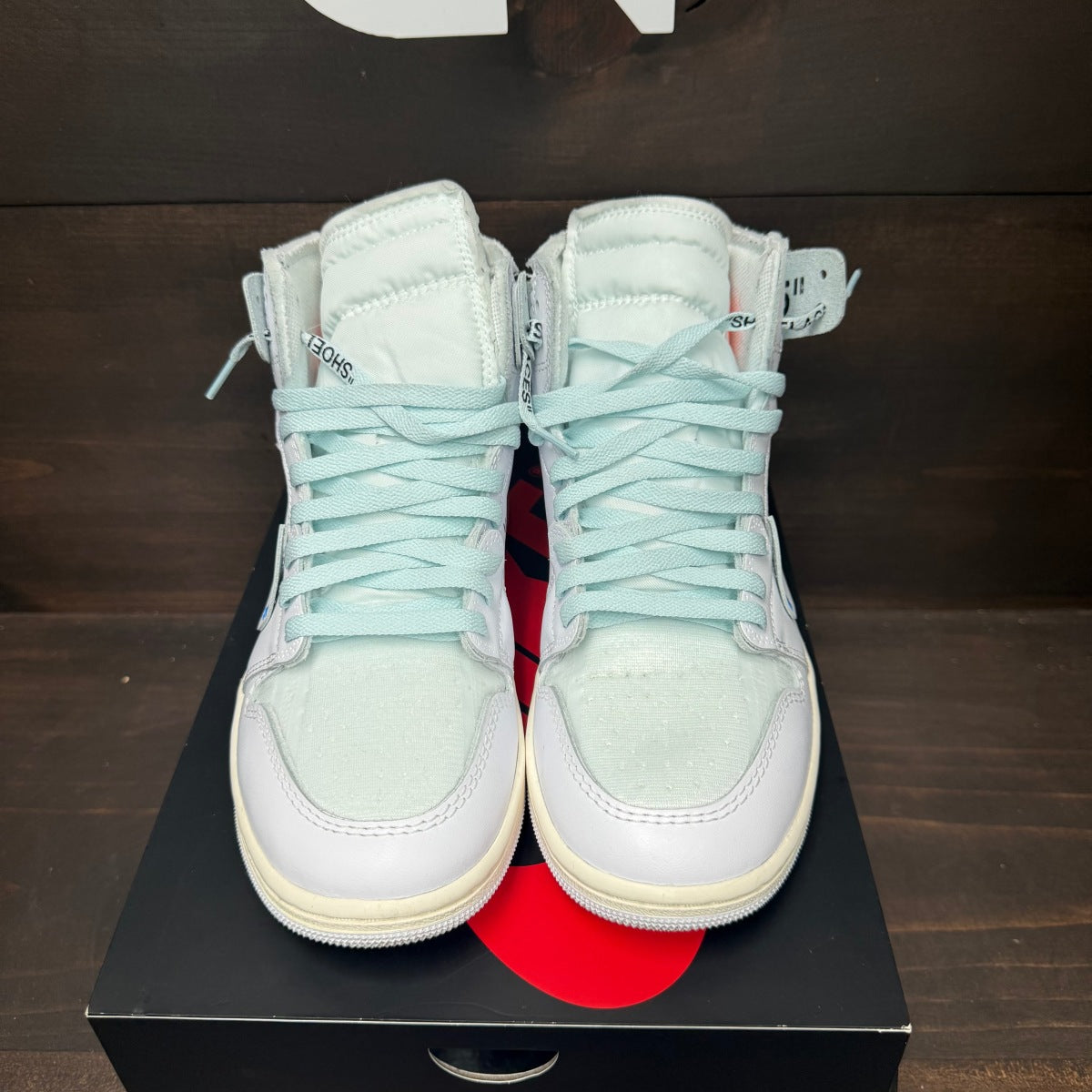Jordan 1 Retro High Off-White Alaska - Image 4