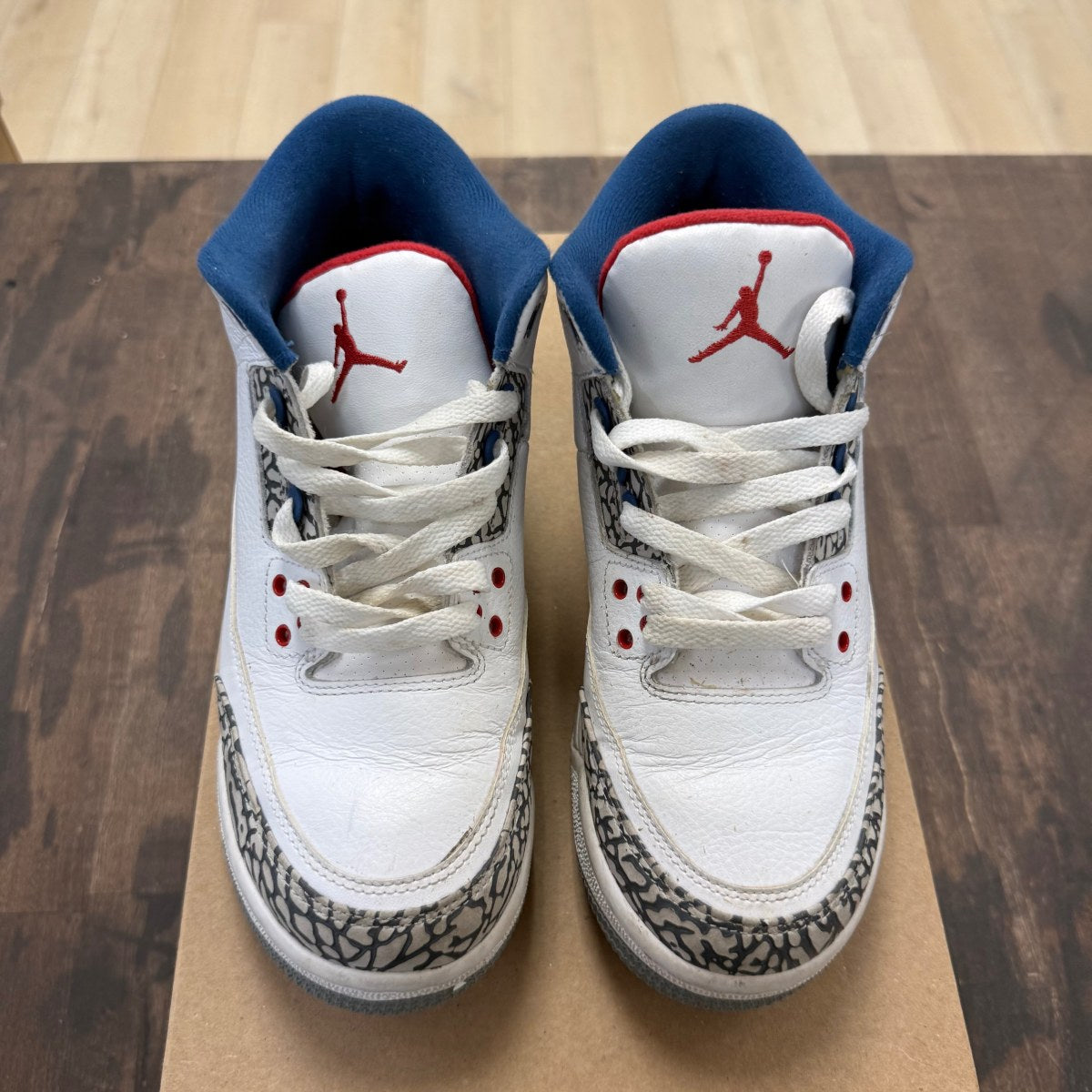 Jordan 3 Retro True Blue (2016) (GS) Size 7Y (Pre-Owned) - Image 2