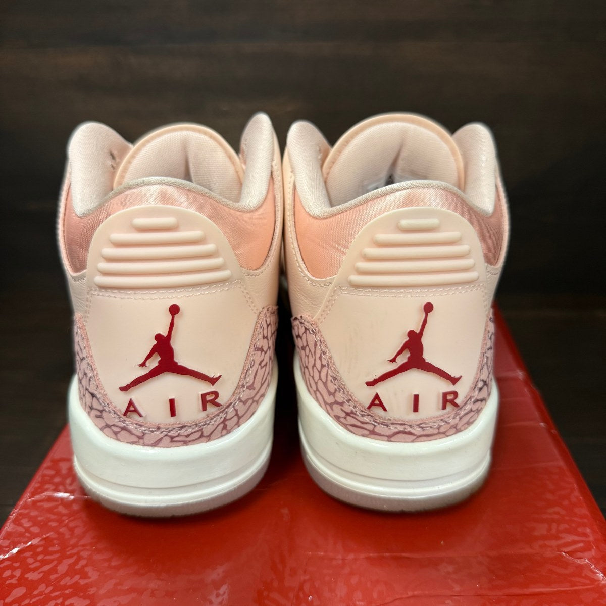 Jordan 3 Retro Valentine's Day Treat Yourself (2025) (Women's) - Image 4