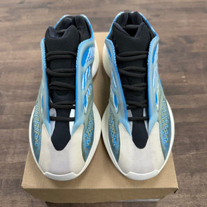 adidas Yeezy 700 V3 Arzareth Size 9.5 (Pre-Owned) - Image 3
