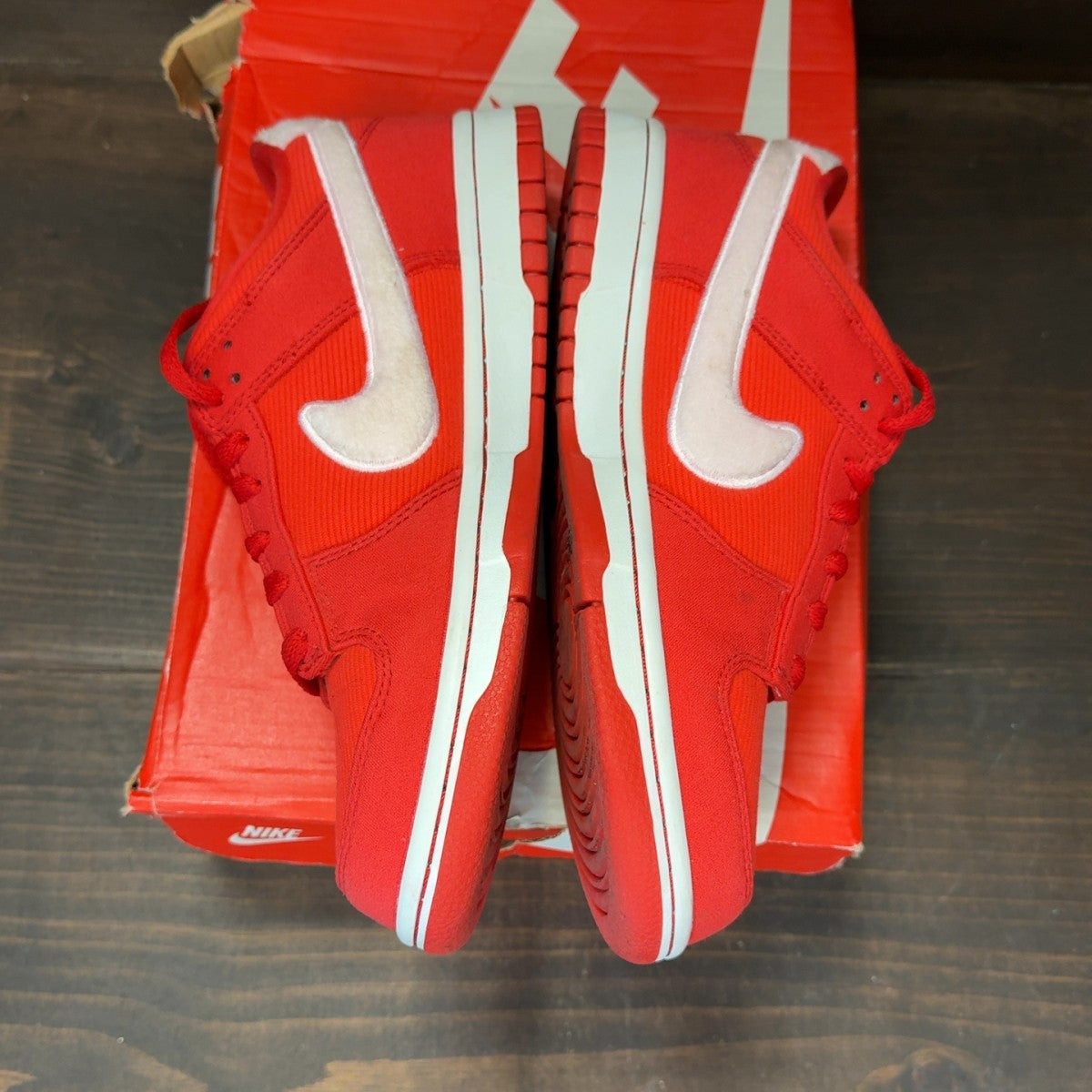 Nike Dunk Low Valentine's Day (2024) (GS) Size 7Y (Pre-Owned) - Image 4