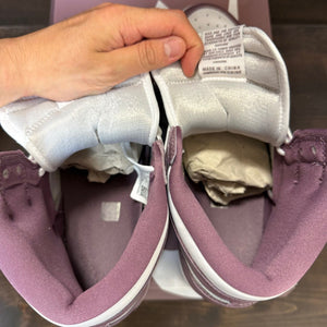 Jordan 1 Retro High OG Mauve - Image 5