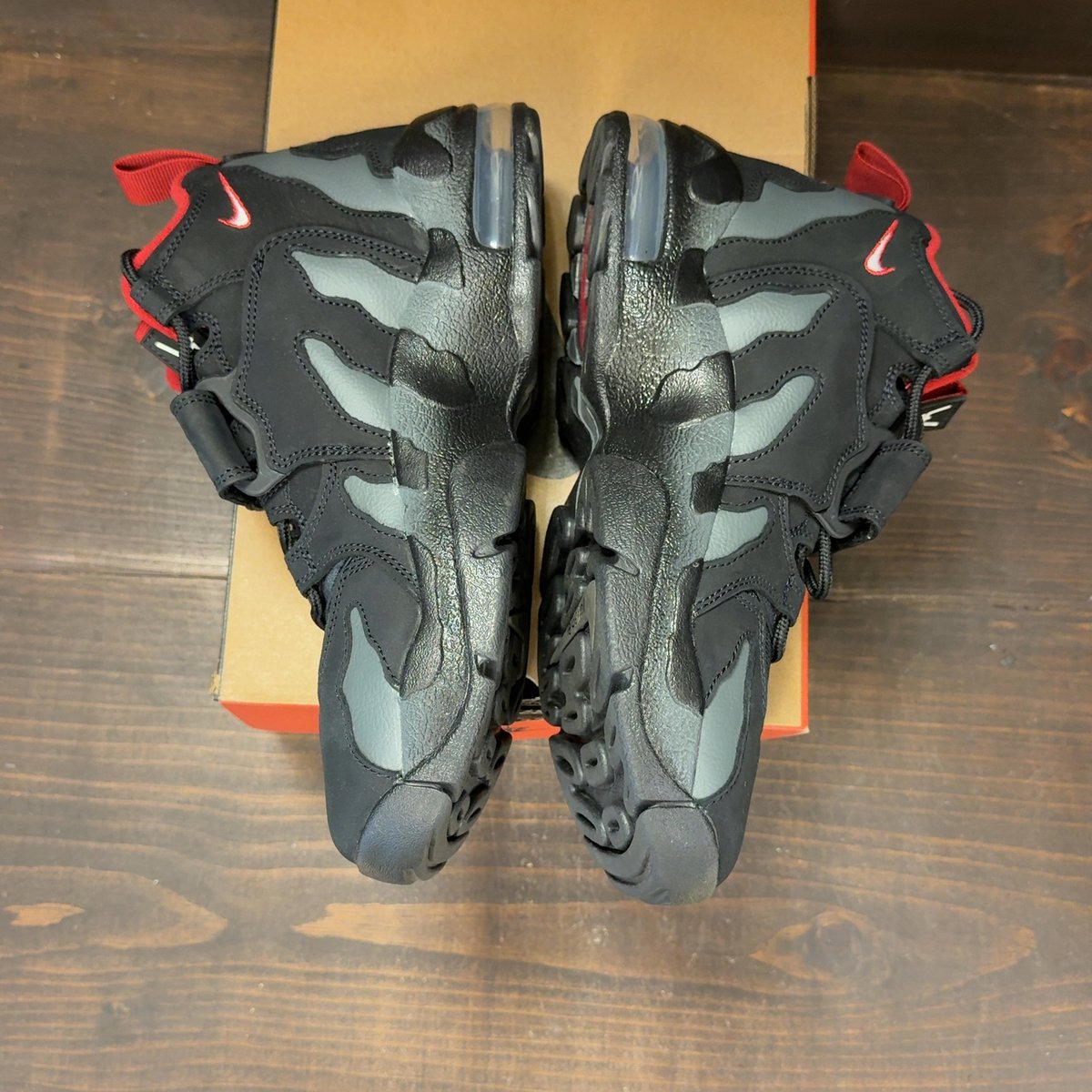 Nike Air DT Max '96 Falcons Size 8.5 (Pre-Owned) - aux