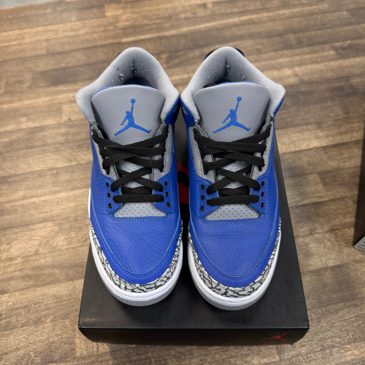 Jordan 3 Retro Varsity Royal Cement - Image 2
