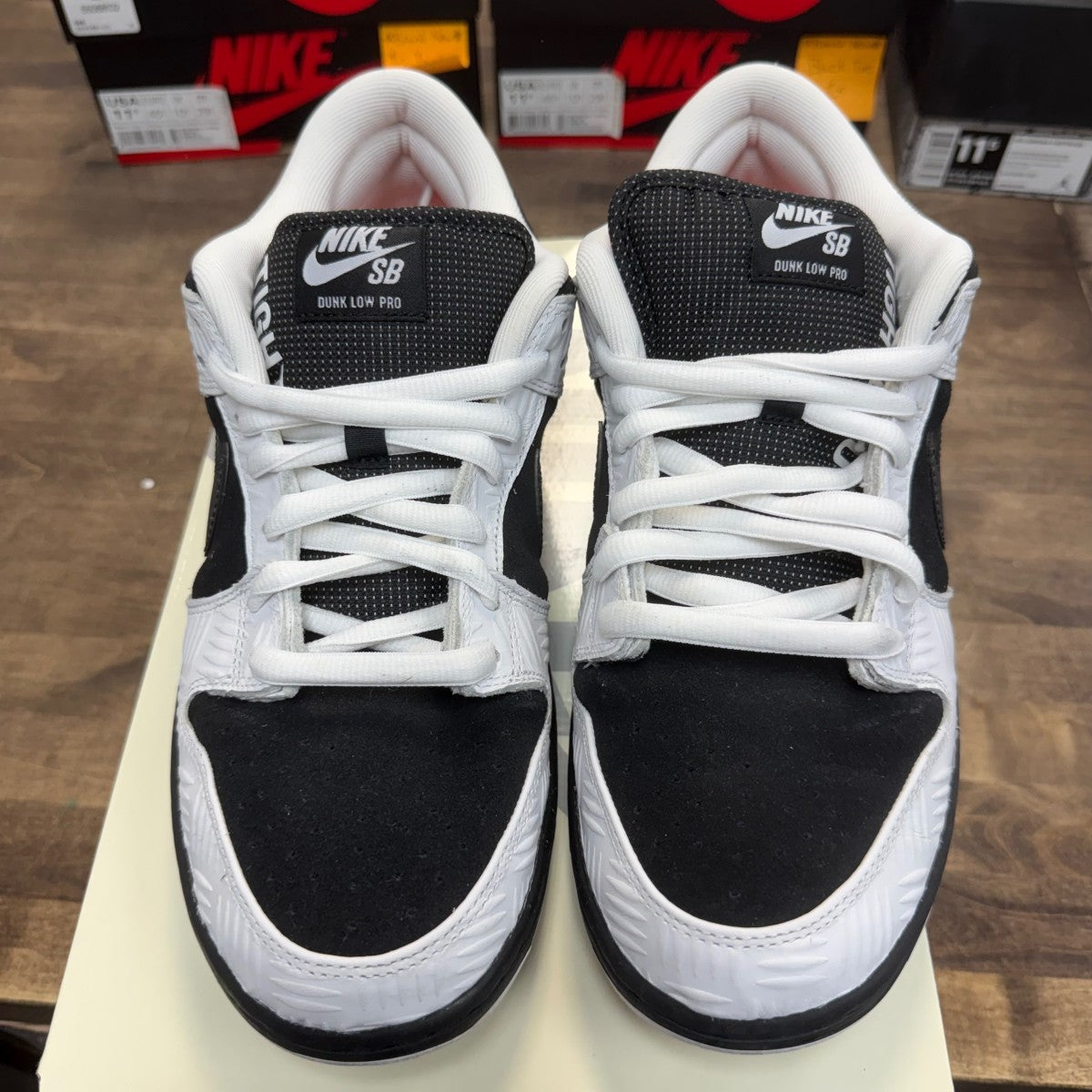 Nike SB Dunk Low TIGHTBOOTH - Image 2