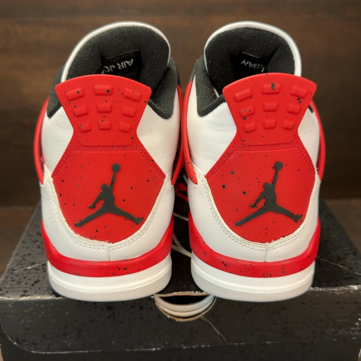 Jordan 4 Retro Red Cement Size 9.5 (Pre-Owned) - aux