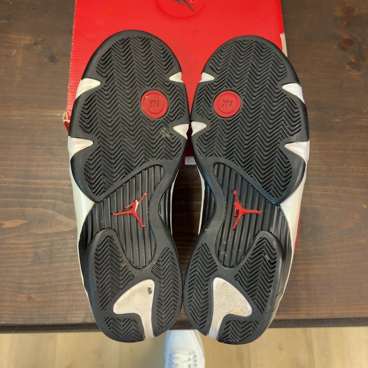 Jordan 14 Retro Gym Red Toro Size 11 (Pre-Owned) - aux