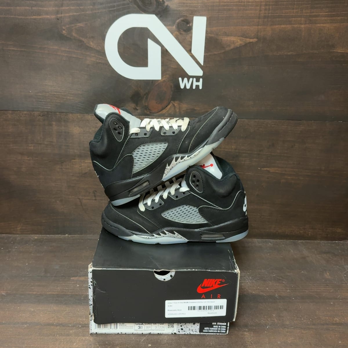 Jordan 5 Retro OG Black Metallic Reimagined (GS) Size 3.5Y (Pre-Owned) - front