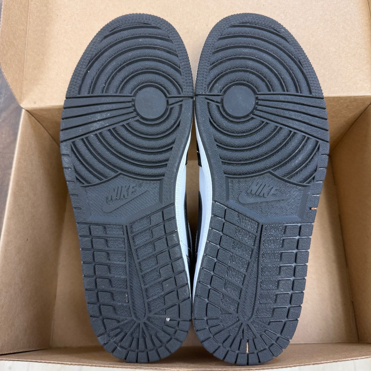 Jordan 1 Mid Heat Reactive Size 9.5 (Pre-Owned) - Image 5