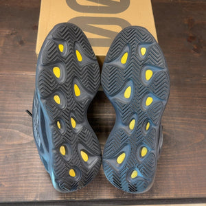 adidas Yeezy 700 V3 Alvah Size 9 (Pre-Owned) - aux