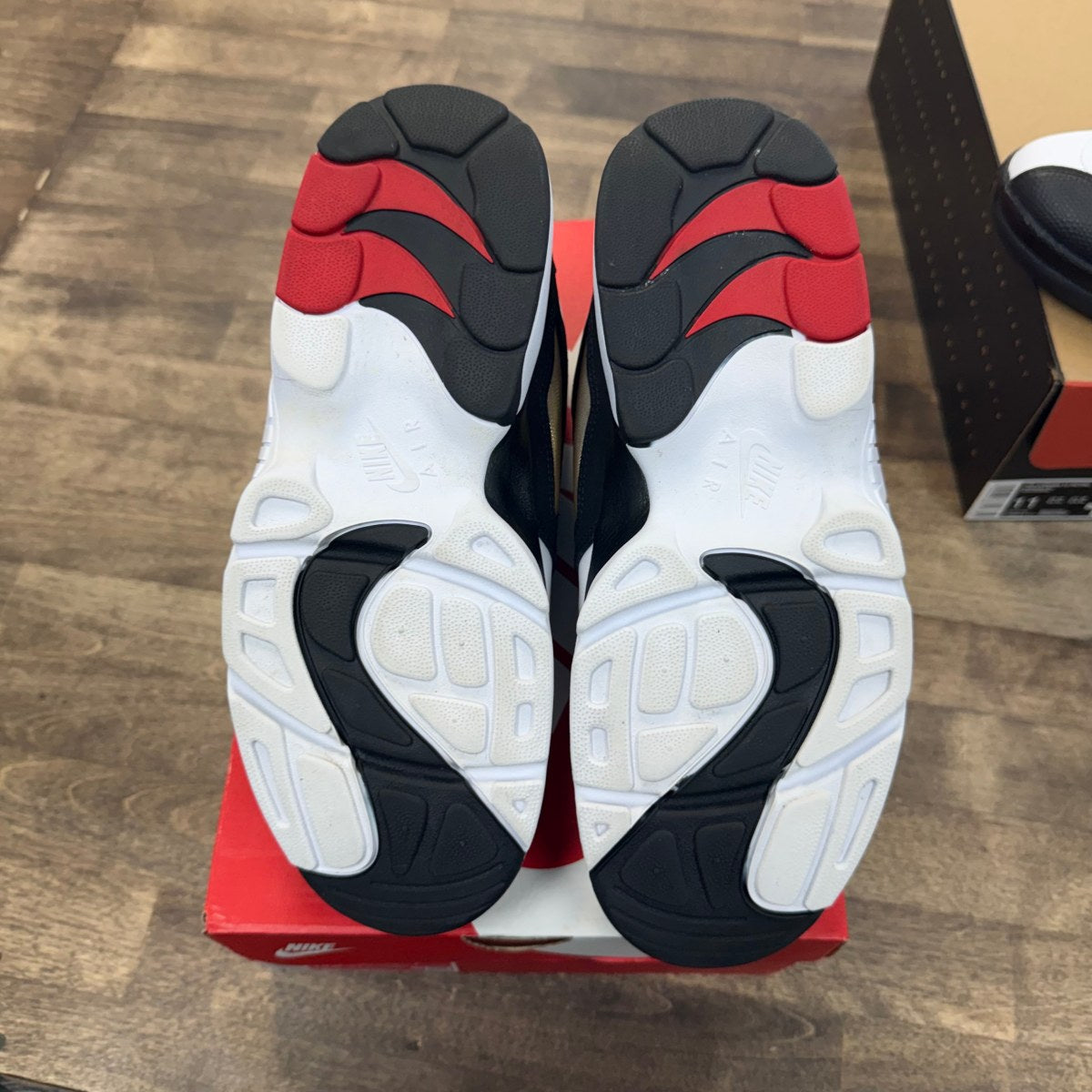 Nike Air Diamond Turf 49ers (2025) - Image 5