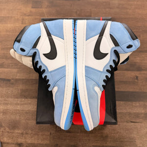 Jordan 1 Retro High OG University Blue Size 12 (Pre-Owned)