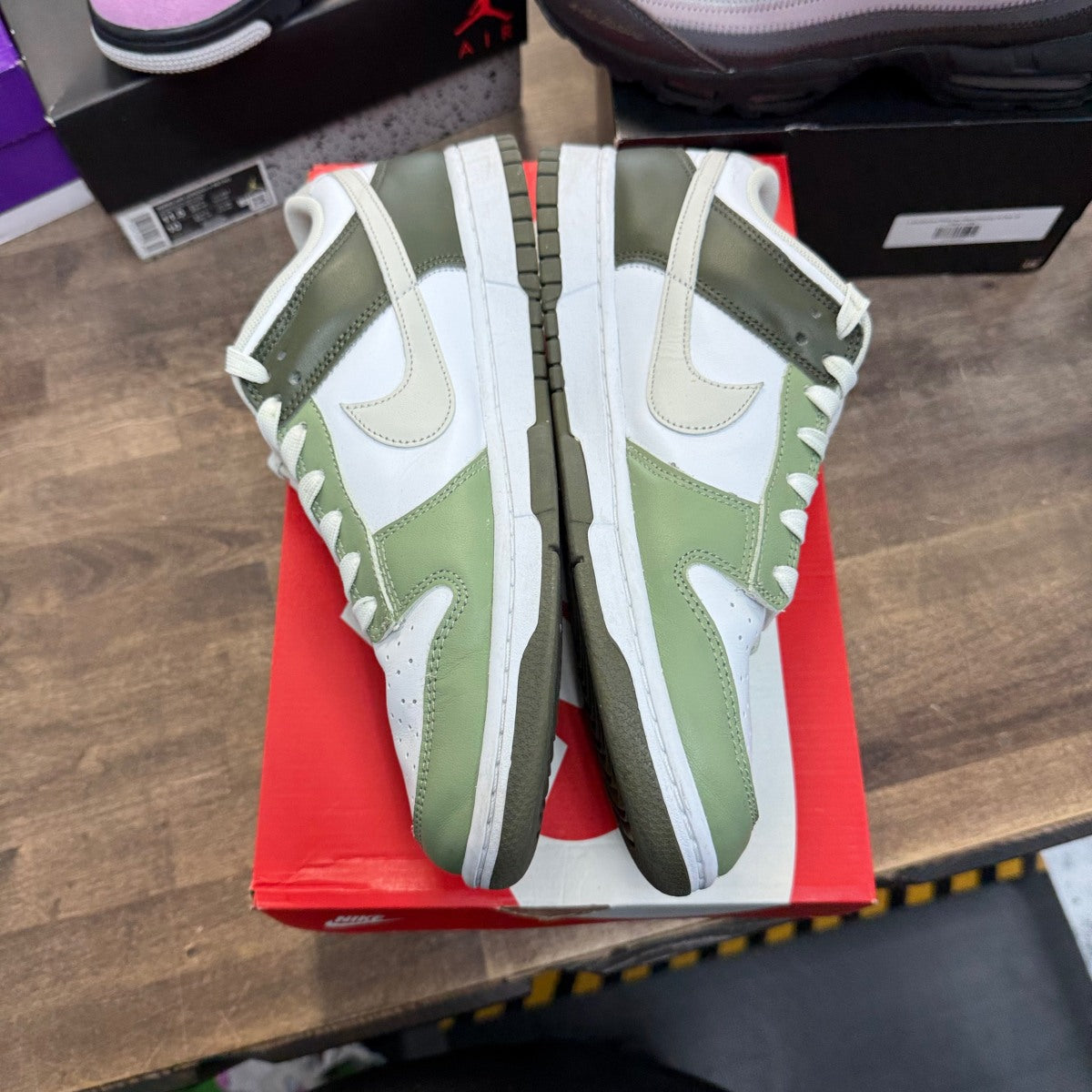Nike Dunk Low Oil Green Cargo Khaki Size 10.5 (Pre-Owned) - Image 3