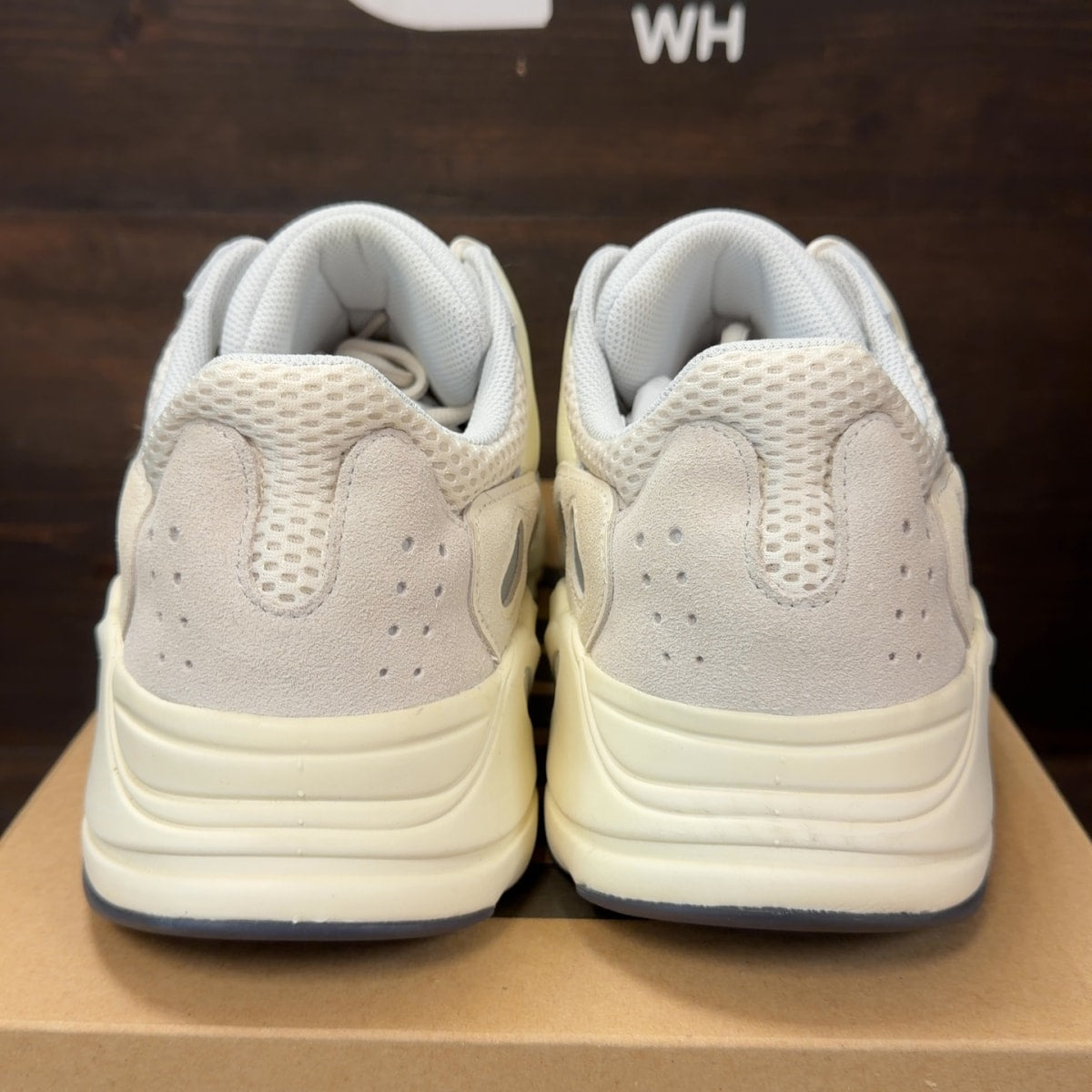 adidas Yeezy Boost 700 Analog - Image 4