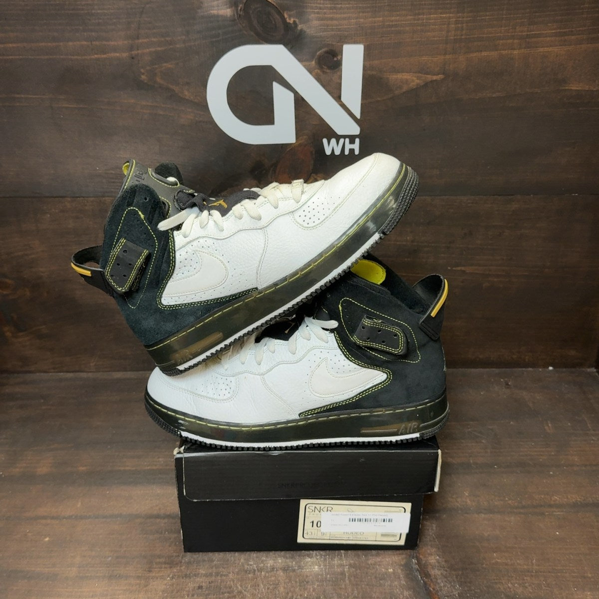 Jordan Fusion 6 Electro Size 11 (Pre-Owned) - Image 1